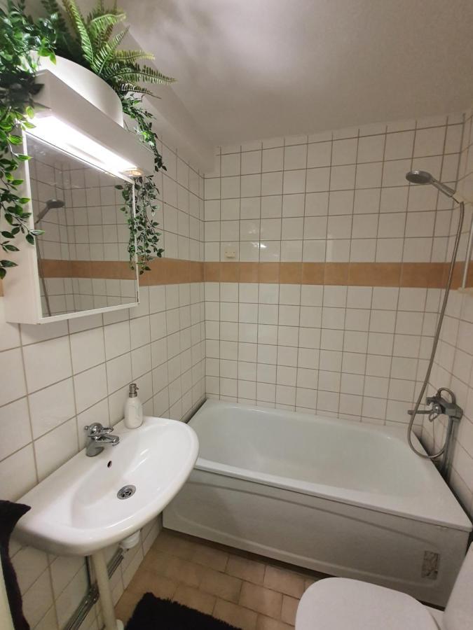 Close To The Metro And The Beach!!! With A View Of The Scandinavian Forest Leilighet *